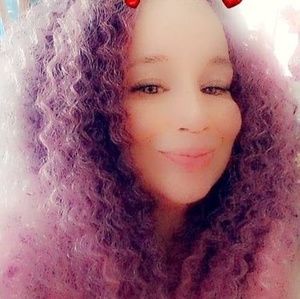 Meet your Posher, Kori